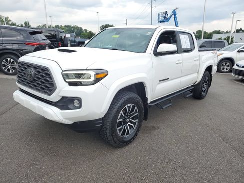 Certified 2021 Toyota Tacoma TRD Sport w/ TRD Premium Sport Package AWD/4WD image 2