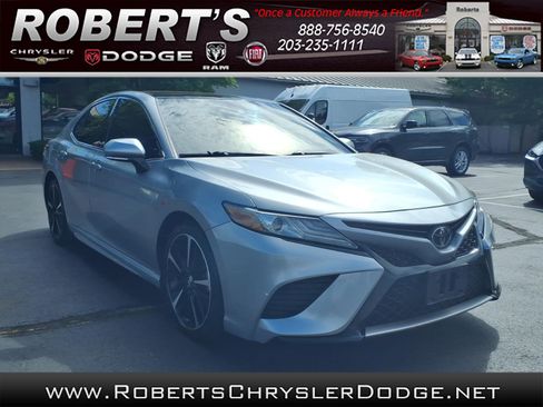 Used 2019 Toyota Camry XSE FWD image 1