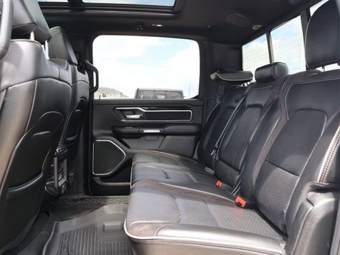 Used 2019 RAM 1500 Laramie AWD/4WD image 7