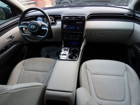 Used 2023 Hyundai Tucson Limited image 16