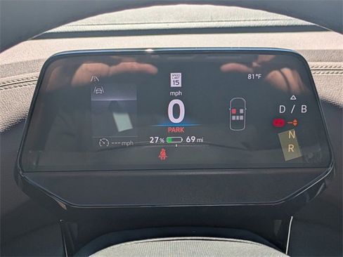 New 2025 Volkswagen ID.4 Pro image 27