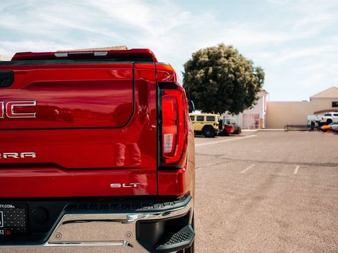 Used 2019 GMC Sierra 1500 SLT w/ SLT Premium Plus Package AWD/4WD image 13