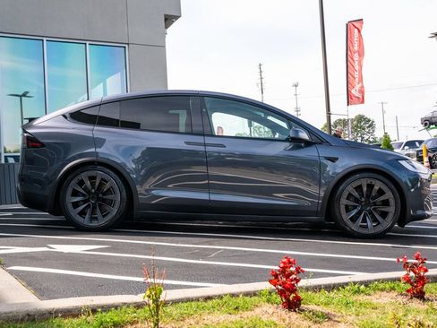 Used 2023 Tesla Model X AWD/4WD image 9