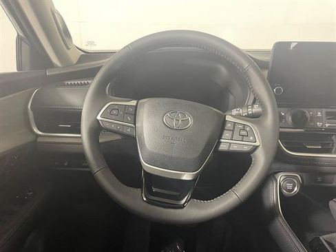 New 2026 Toyota Grand Highlander AWD image 14