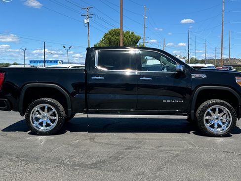 Used 2021 GMC Sierra 1500 Denali w/ Denali Ultimate Package AWD/4WD image 3