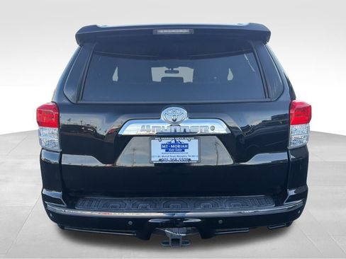 Used 2011 Toyota 4Runner SR5 image 7
