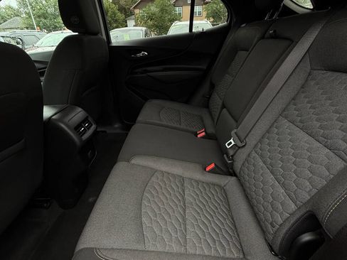Used 2018 Chevrolet Equinox LT image 20