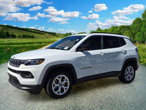 Used 2022 Jeep Compass Limited AWD/4WD image 2
