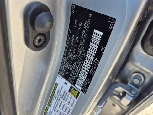 Certified 2025 Toyota Corolla Cross XLE w/ Convenience Package FWD image 25