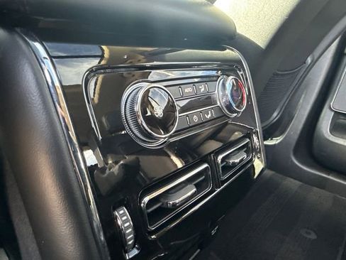 Used 2023 Lincoln Aviator AWD w/ Premium Package image 16