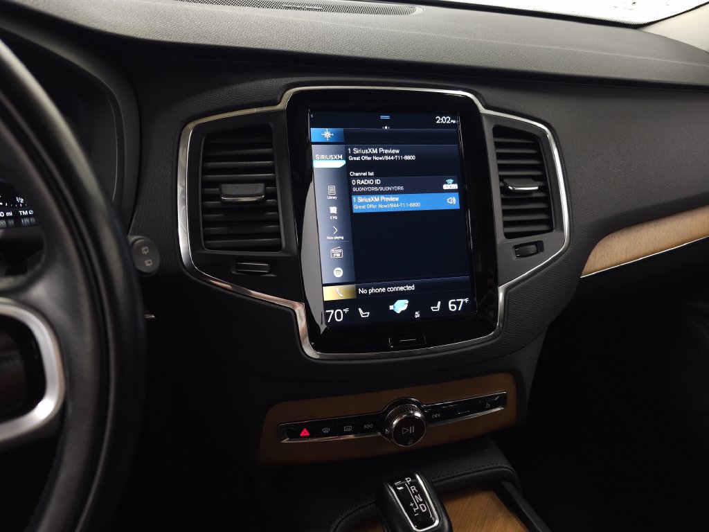 Used 2022 Volvo XC90 T6 Momentum w/ Climate Package AWD/4WD image 23