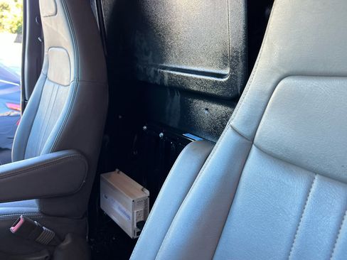 Used 2019 Chevrolet Express 2500 w/ Driver Convenience Package image 15