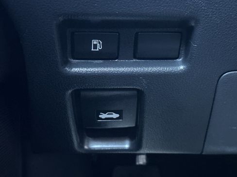 Used 2021 Lexus UX 250h image 30