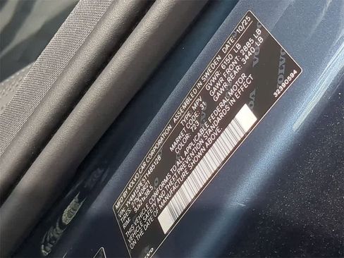 New 2026 Volvo XC90 B5 Plus w/ Protection Package Premier image 33