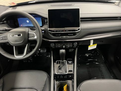 New 2026 Jeep Compass Limited w/ Sun, Sound & Navigation Group image 9