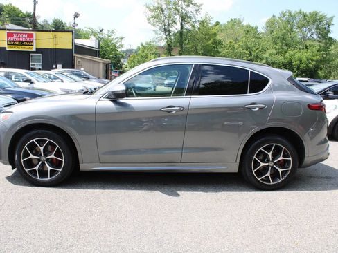 Used 2020 Alfa Romeo Stelvio Ti w/ Active Blind Spot Package AWD/4WD image 12
