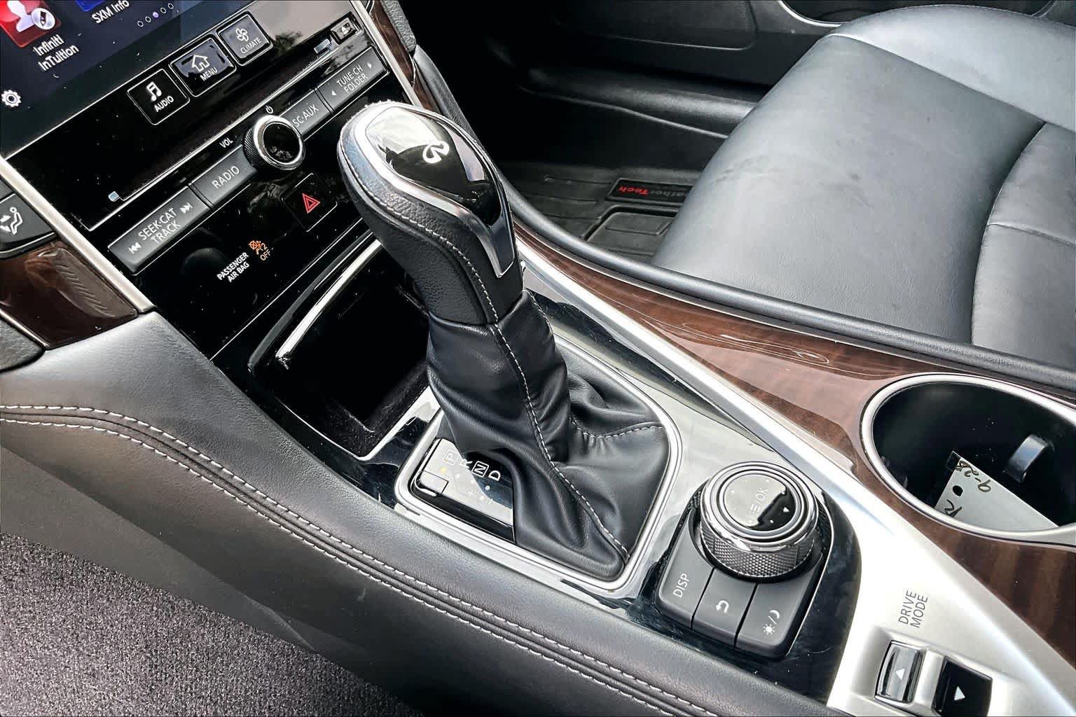 Used 2018 INFINITI Q50 Luxe AWD/4WD image 17
