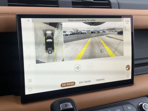 Certified 2023 Land Rover Defender 110 image 19