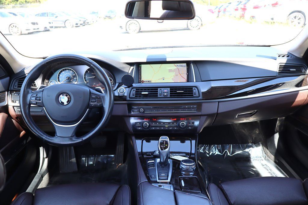 Used 2016 BMW 535d Sedan RWD image 12