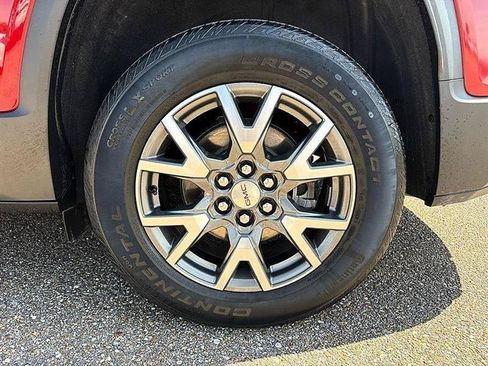 Used 2023 GMC Acadia SLE w/ Driver Convenience Package FWD image 51