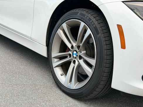 Used 2018 BMW 330i xDrive Sedan AWD/4WD image 16