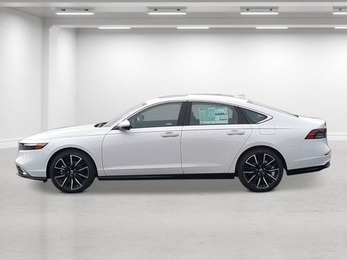 New 2026 Honda Accord Touring image 2