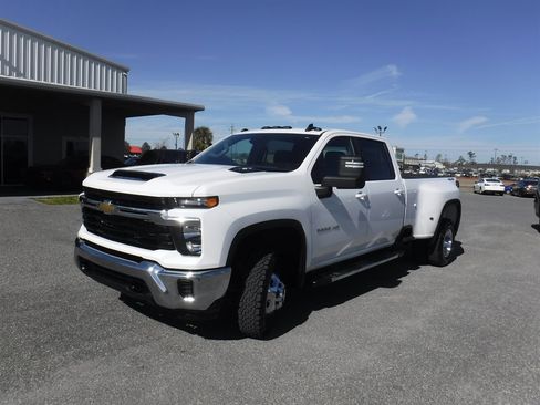 Used 2024 Chevrolet Silverado 3500 LT image 27