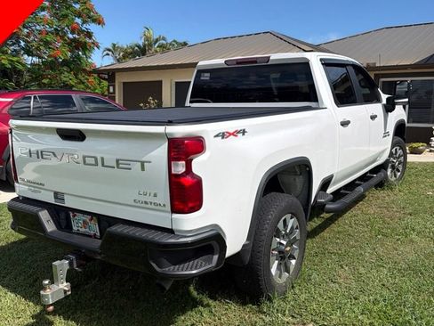 Used 2023 Chevrolet Silverado 2500 Custom AWD/4WD image 5
