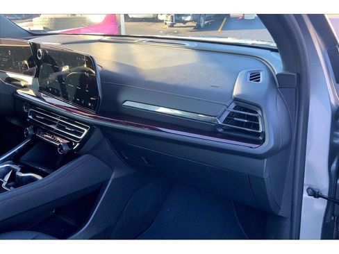 Used 2026 Chevrolet Traverse Z71 w/ Driver Confidence Package AWD/4WD image 18