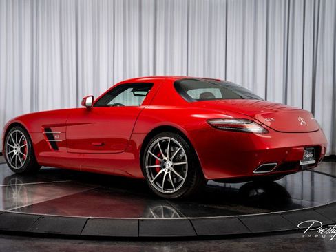 Used 2012 Mercedes-Benz SLS AMG AMG image 16