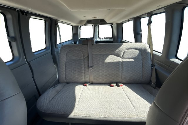 Used 2019 Chevrolet Express 2500 RWD image 14