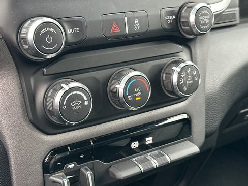 Used 2024 RAM 3500 Big Horn image 20