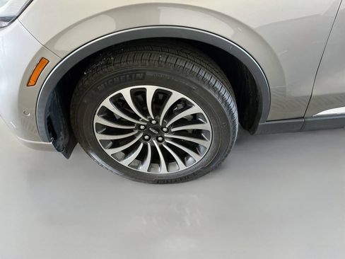 Used 2023 Lincoln Aviator Reserve w/ Equipment Group 201A AWD/4WD image 34