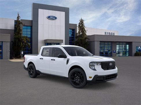New 2025 Ford Maverick XLT w/ Black Appearance Package image 7