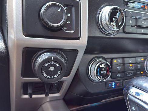 Used 2020 Ford F150 Lariat w/ Equipment Group 502A Luxury AWD/4WD image 24