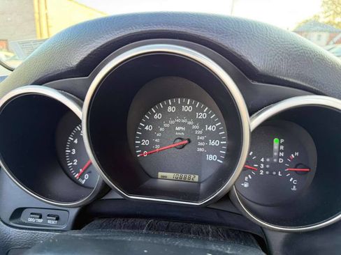 Used 2002 Lexus SC 430 Convertible image 19