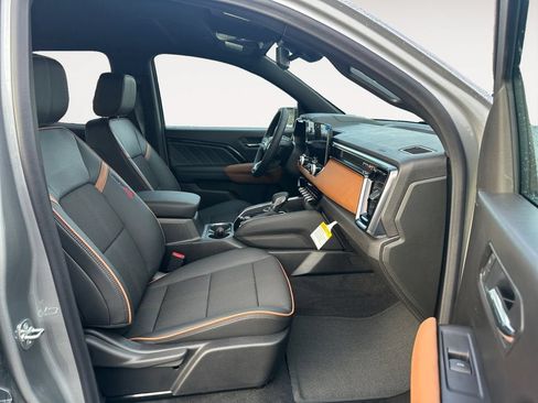 New 2026 GMC Canyon AT4 AWD/4WD image 10