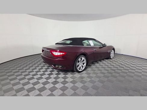 Used 2011 Maserati GranTurismo Convertible RWD image 38