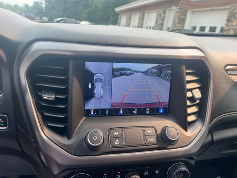 Used 2023 GMC Acadia AT4 w/ Technology Package AWD/4WD image 16