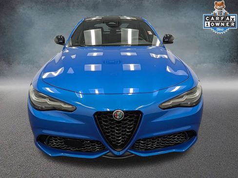 Used 2026 Alfa Romeo Giulia AWD image 2
