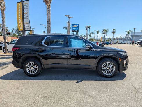 Used 2023 Chevrolet Traverse LT FWD image 4