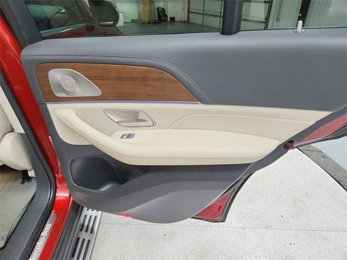 Used 2020 Mercedes-Benz GLE 350 4MATIC image 41