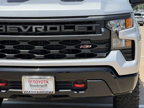 Used 2022 Chevrolet Silverado 1500 Custom Trail Boss AWD/4WD image 9