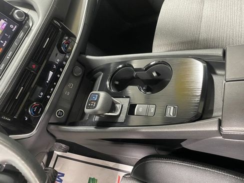 Used 2021 Nissan Rogue SV FWD image 17