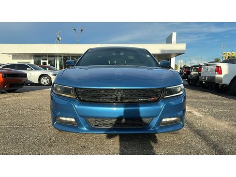 Used 2022 Dodge Charger SXT w/ Driver Convenience Group RWD image 8