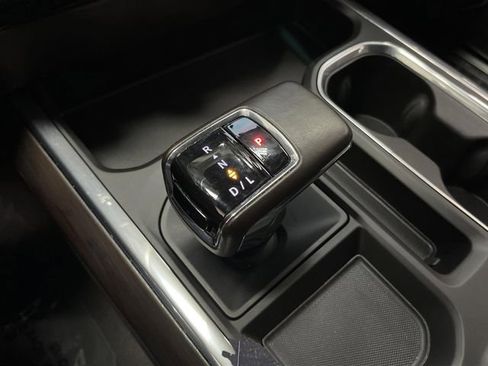 Used 2023 GMC Sierra 1500 SLT w/ SLT Premium Plus Package image 23