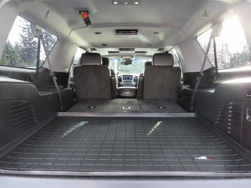 Used 2015 Chevrolet Suburban LTZ image 35