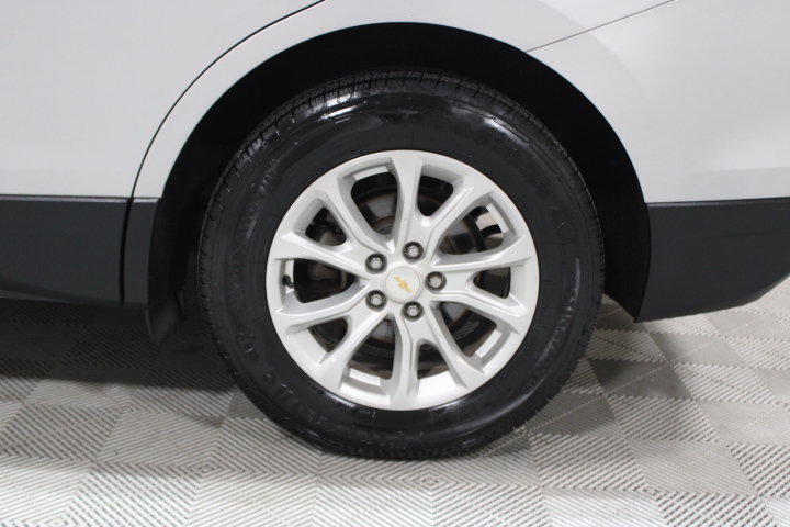 Used 2018 Chevrolet Equinox LT FWD image 41