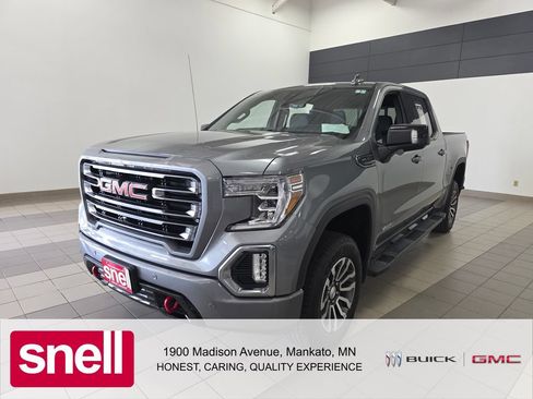 Used 2021 GMC Sierra 1500 AT4 w/ Technology Package AWD/4WD image 1