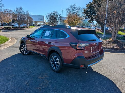 Used 2025 Subaru Outback Touring image 8